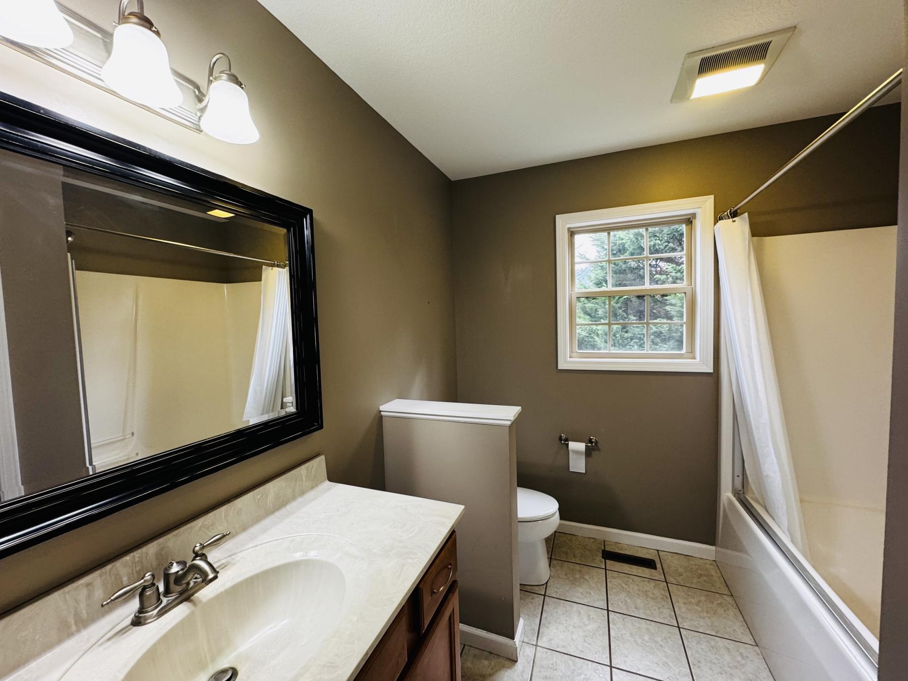 Hendersonville Home - Image# 28