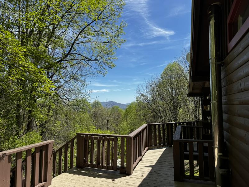 Waynesville Year Round Views - Image# 2